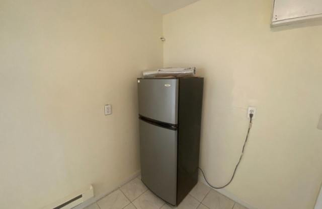 5 Otis Pl Gallery 3