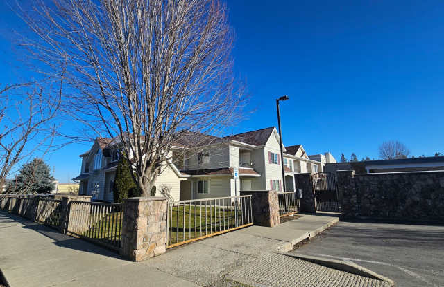 2 bed 1 bath Post Falls, Ground Floor Condo photos photos