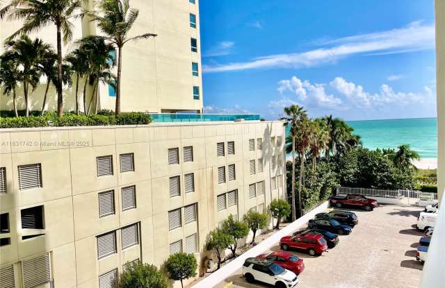 5005 Collins Avenue #523 photos photos