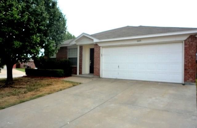 645 Raven Drive - 645 Raven Drive, Saginaw, TX 76131
