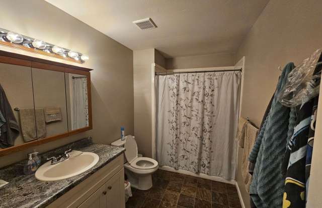 3 Bed/2bath Duplex For Rent in Orem! Gallery 4
