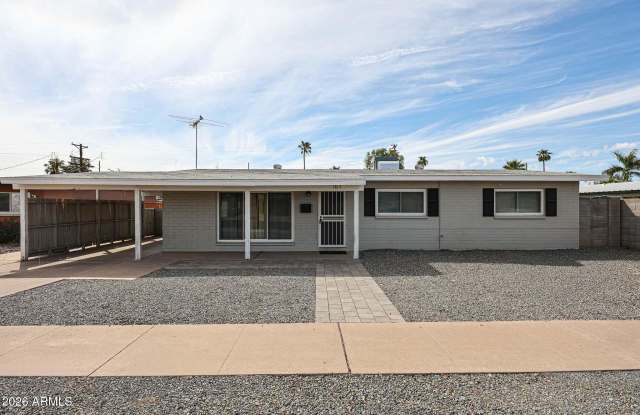 3813 W Meadowbrook Avenue Gallery 1
