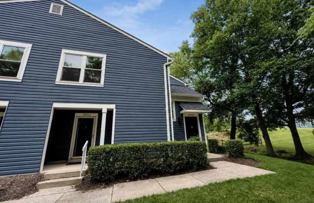 5800 ORCHARD HILL Court Gallery 1