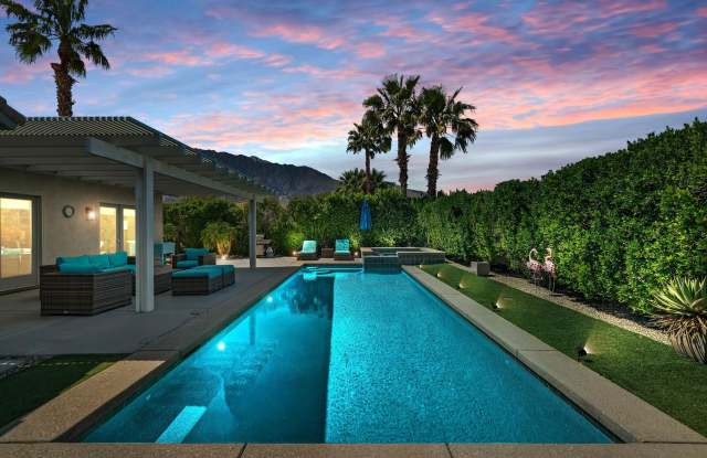 1502 Amelia Way - 1502 Amelia Way, Palm Springs, CA 92262