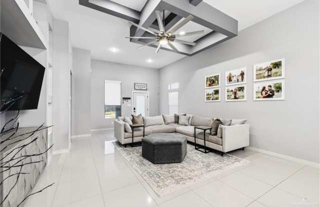 921 Casa Blanca Drive Gallery 3