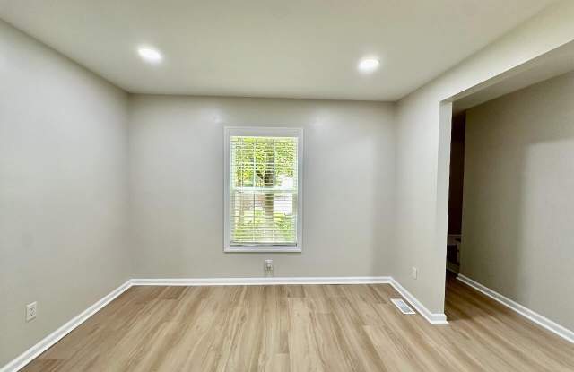 4050 Arckelton Drive Gallery 3