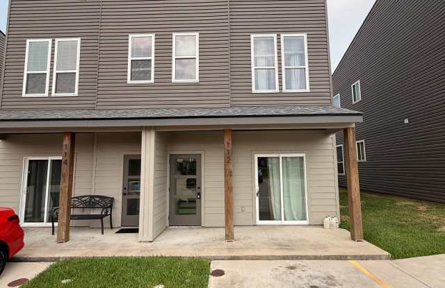 112 Winged Elm Ln Unit A Gallery 2