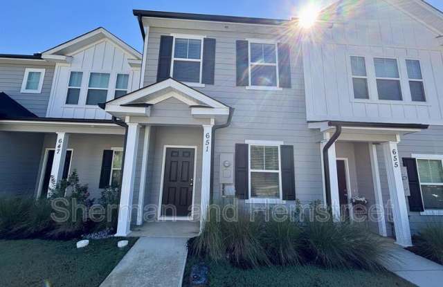 651 Caroline Court Gallery 1