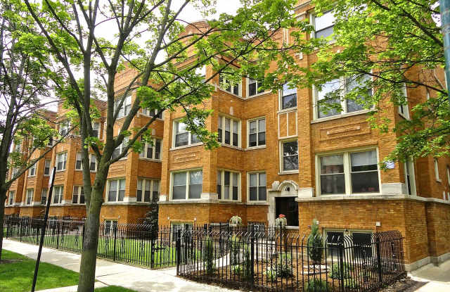 4846 N Drake Ave photos photos