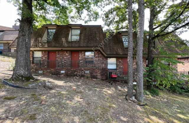 9 Meredith Ct - 9 Meredith Court, Little Rock, AR 72227