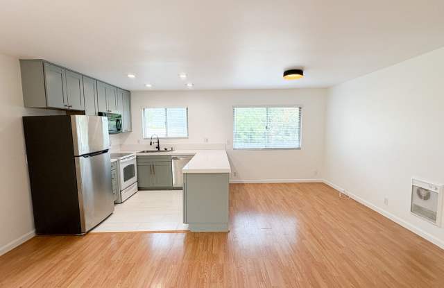Welcome to your new coastal retreat in Oceanside! photos photos
