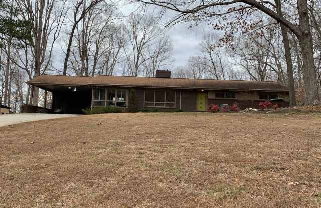 4407 Laurel Hills~4 bedrooms 3 baths ~ washer  dryer ~Pets negotiable with restrictions to breeds~ yard work provided photos photos