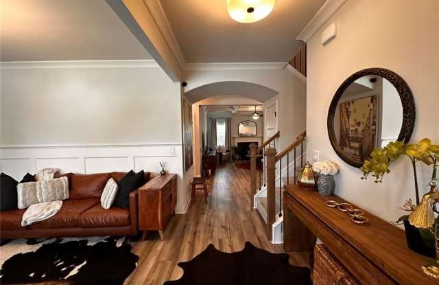 325 Sterling Creek Way Gallery 2