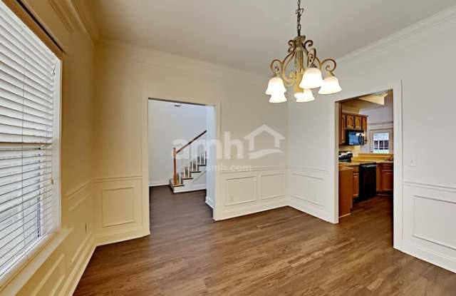 5125 Macarthur Avenue photos photos