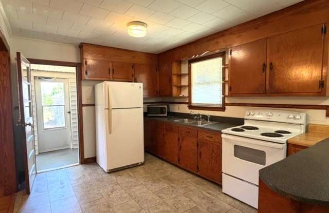 ~~ Cute 2-bedroom Brick Ranch located in Elon ~~ Gallery 4