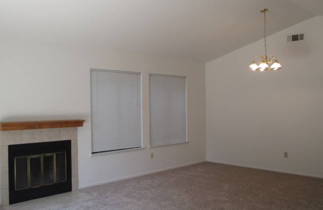 Coming Soon!  Nice Condo for Rent! Gallery 4