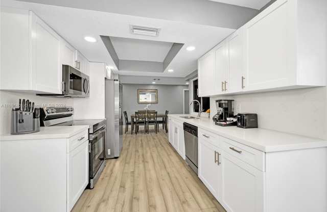 1761 NW 45th St - 1761 Northwest 45th Street, Tamarac, FL 33309