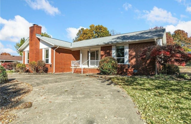 121 Terrace Drive - 121 Terrace Drive, Lowell, AR 72745