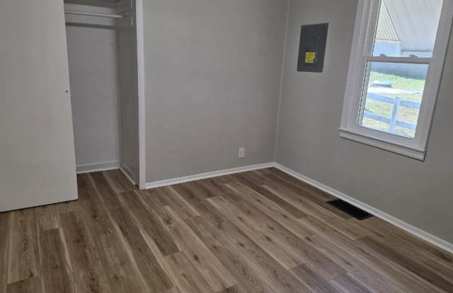 2 Bedroom, 2 Bathroom Home in Saint Joseph with Luxury Vinyl Plank Flooring Gallery 4