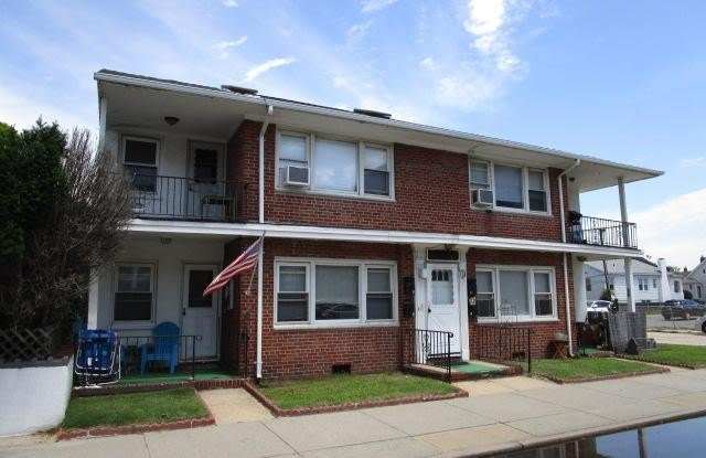 725 E Broadway photos photos