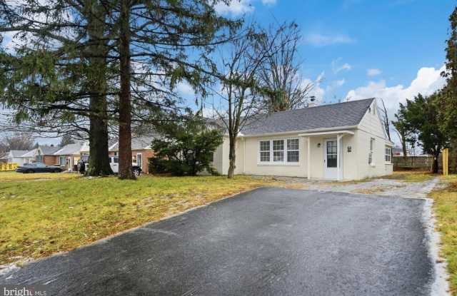 733 W COUNTY LINE Road photos photos