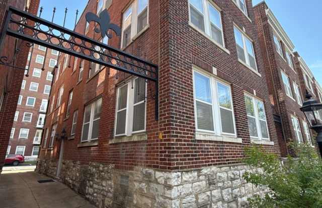 5350 PERSHING AVE #4A | SAINT LOUIS 63112 photos photos