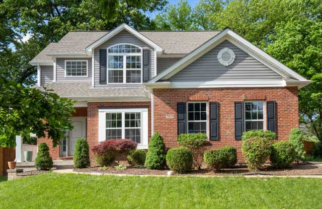 Stunning 4-bedroom, 2.5-bathroom rental offers a perfect blend of modern comfort. photos photos