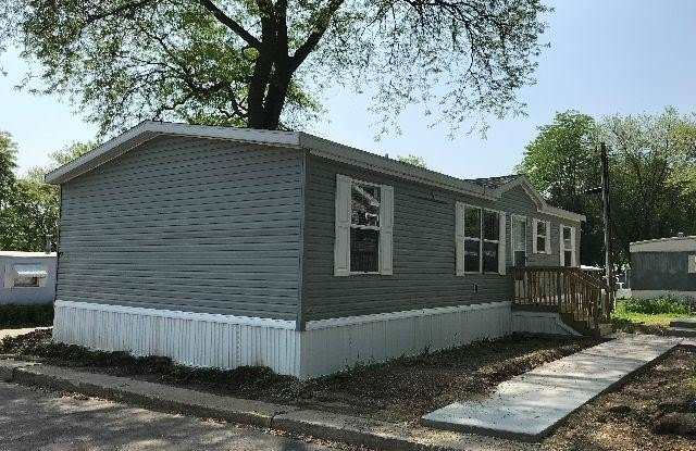 458 Warbler Lane - 458 Warbler Lane, Madison, WI 53704