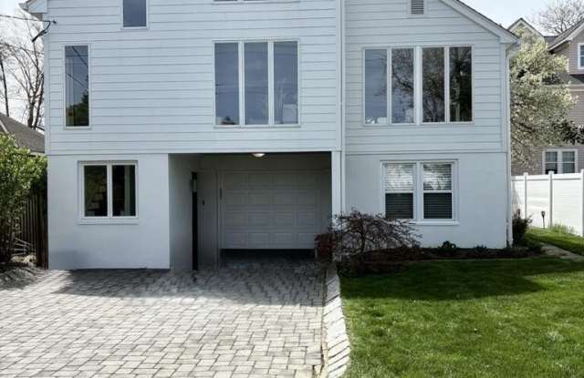 121 Bridge Avenue photos photos