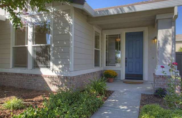 Beautiful Home in Natomas Park Gallery 3