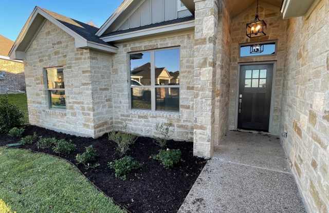 Beautifully Maintained New Build in Midway ISD photos photos