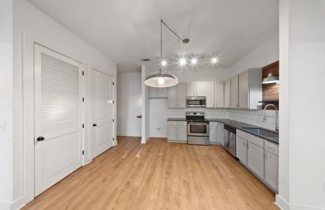 2 Bedroom on E Boyd in a Gated Community photos photos 2 Bedroom on E Boyd in a Gated Community photos photos