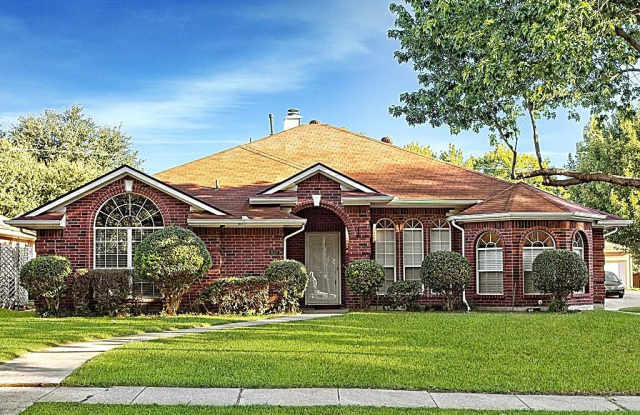 827 Sterling Court - 827 Sterling Court, Allen, TX 75002