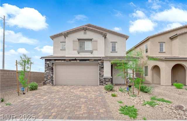 New Construction! Immaculate, 4 bed, 3 bath home in Sunrise Mountain photos photos