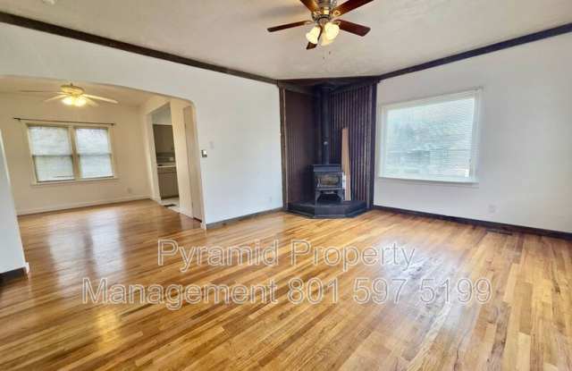 145 N 300 W Gallery 3