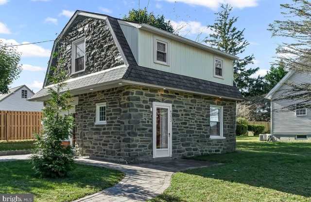 4252 W CHESTER Pike - 4252 West Chester Pike, Delaware County, PA 19073