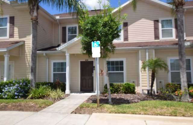3 Bedroom, 2 Bath Town home for rent at 3222 Wish Avenue Kissimmee, FL 34747 photos photos