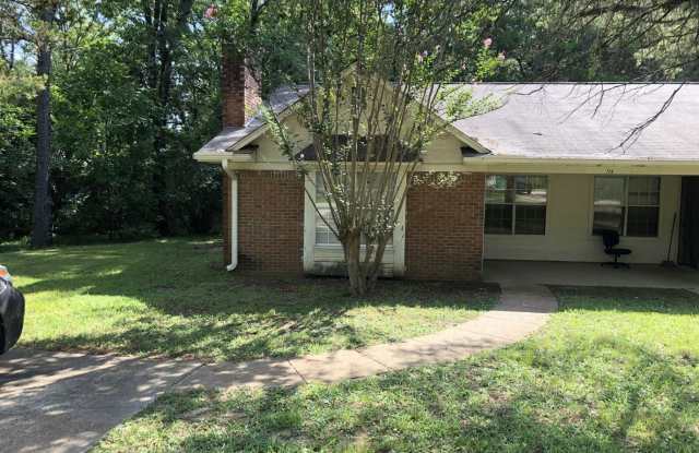 726 A Robindale Dr photos photos