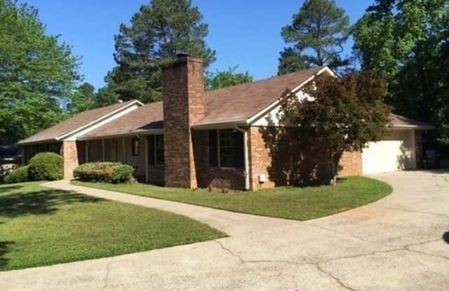 550 Hembree Road Gallery 2