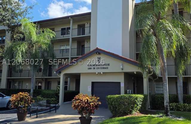 1000 SW 128th Ter photos photos