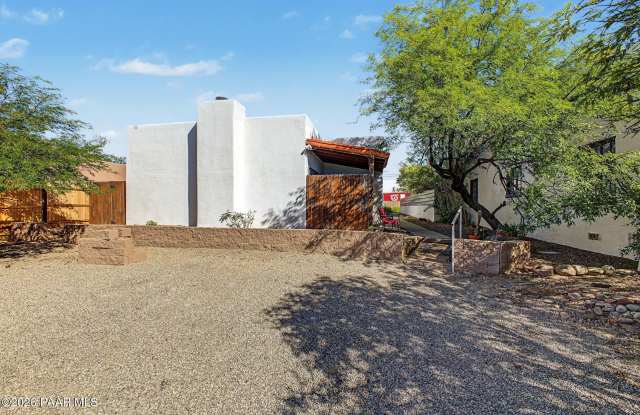 1143 E 12th Street Gallery 4