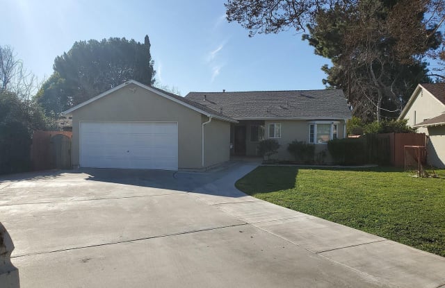 8921 Chimineas Ave - 8921 Chimineas Avenue, Los Angeles, CA 91325