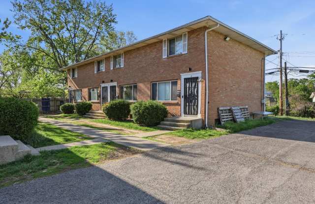 1759 Lonsdale Road photos photos