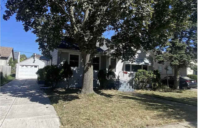 1033 Blair Avenue - 1033 Blair Avenue, St. Paul, MN 55104