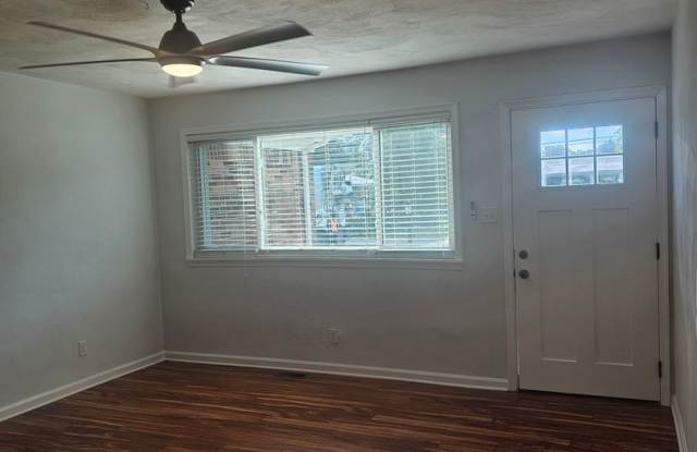 1068 Sharon Dr Gallery 4
