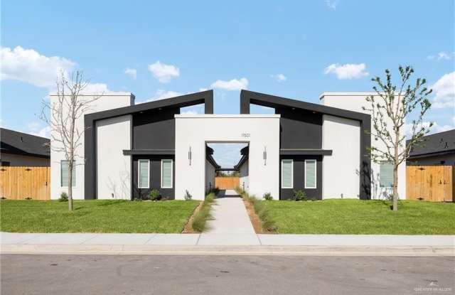 11501 N 25th Street photos photos