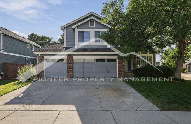 Stunning Home with Central AC and Huge Backyard Gallery 1