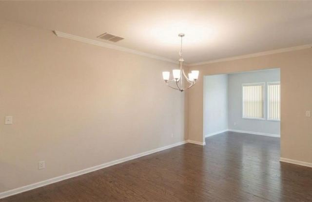 1736 Lansing Bluff Walk Gallery 4