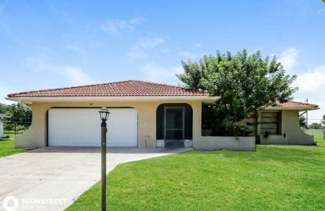 108 Airview Avenue - 108 Airview Avenue, Lehigh Acres, FL 33936