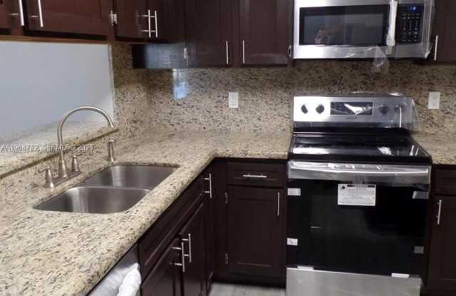 1281 SW 46th Ave photos photos